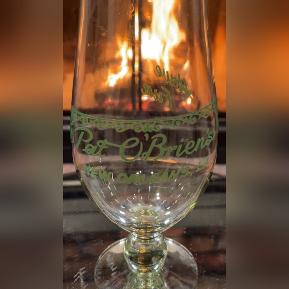 20oz Pat O’Brien’s Hurricane Glass - Picture 2 of 6
